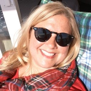 Meet your Posher, Sharon